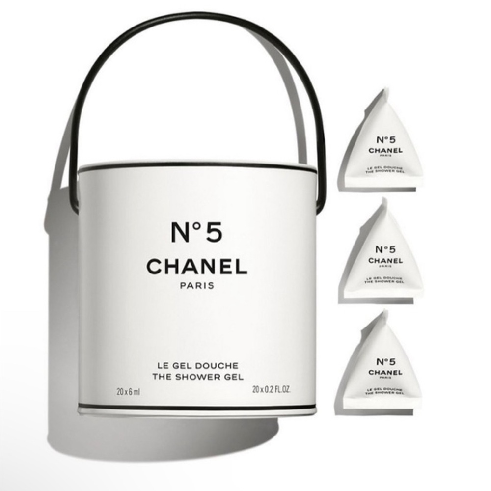 CHANEL N5 PAINT CAN FULL OF SHOWER GELS, COMES NEW IN BOX.